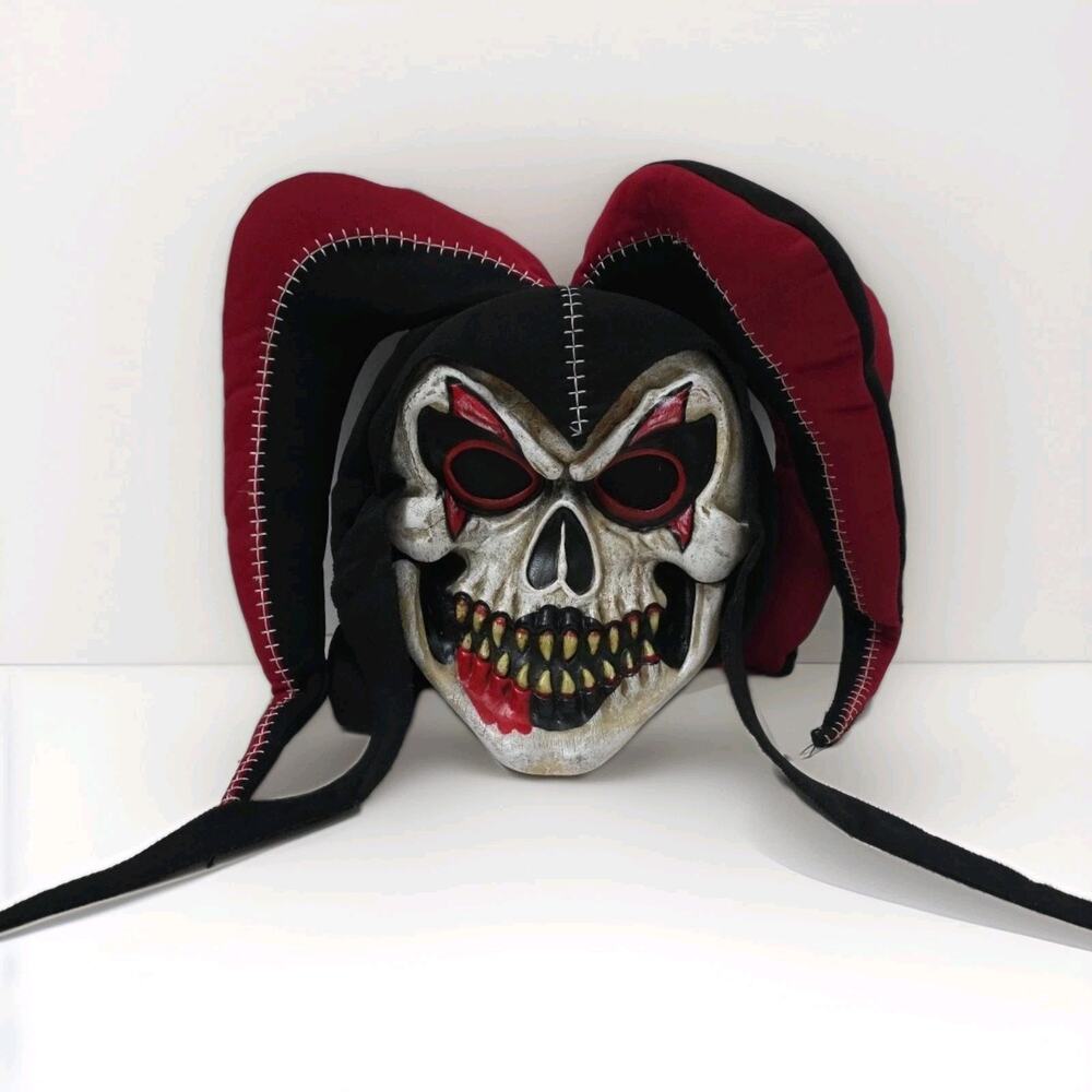 Vintage The Joker Mask Fun World Halloween Rare Horror Jester Skull Charms